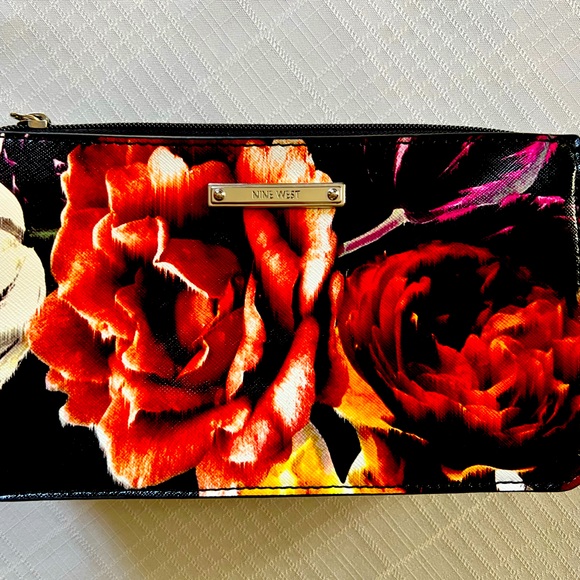 Nine West Black Floral Purse - Picture 3 of 11